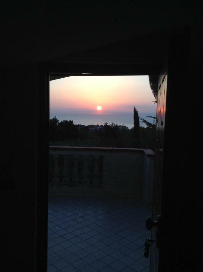 L' Alba Di Alice Apartment Silvi Marina Ngoại thất bức ảnh